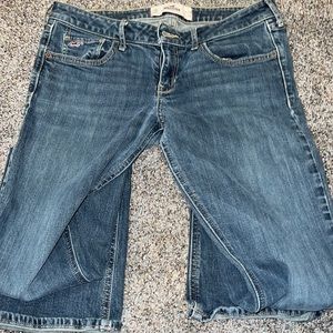 hollister bootcut jeans, w28 L33